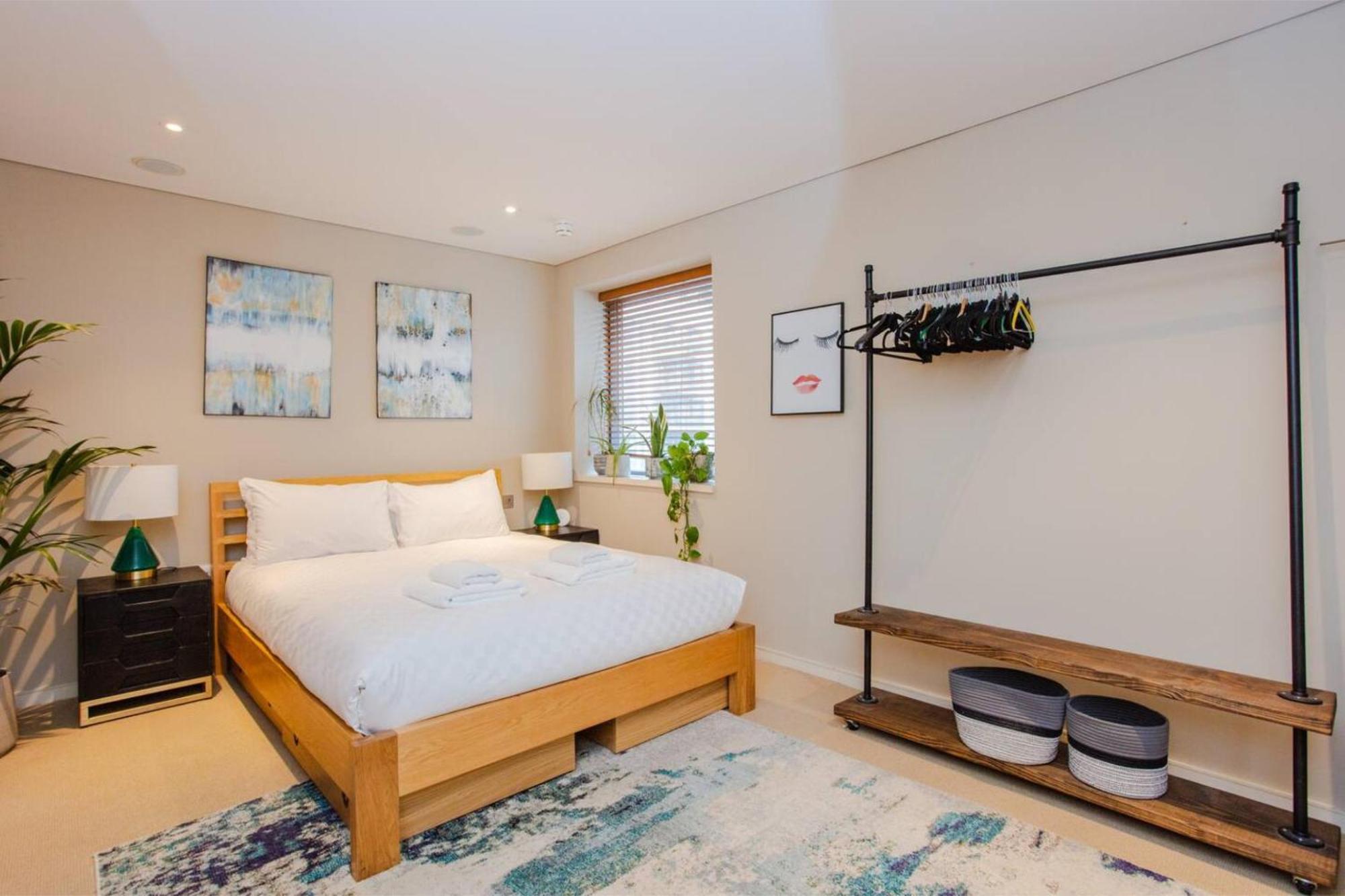 Modern 3 Bedroom Apartment In Paddington London Exterior photo